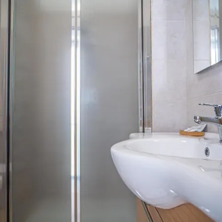 Birose Bed and Breakfast 4*